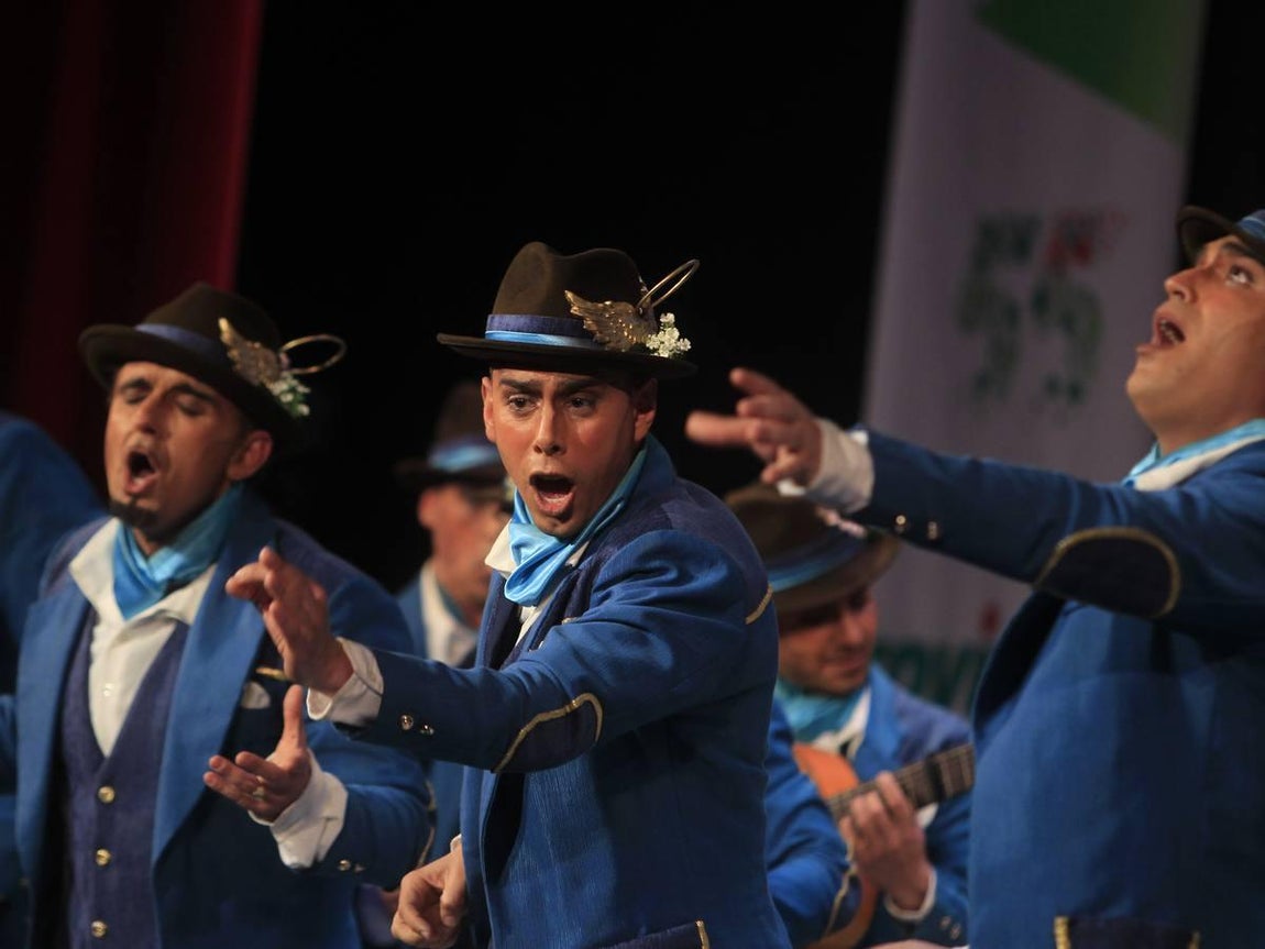 Fotos: Comparsa El ángel de Cádiz. COAC 2017