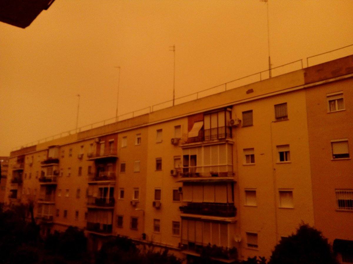 La lluvia de barro sobre Sevilla según los lectores de ABC