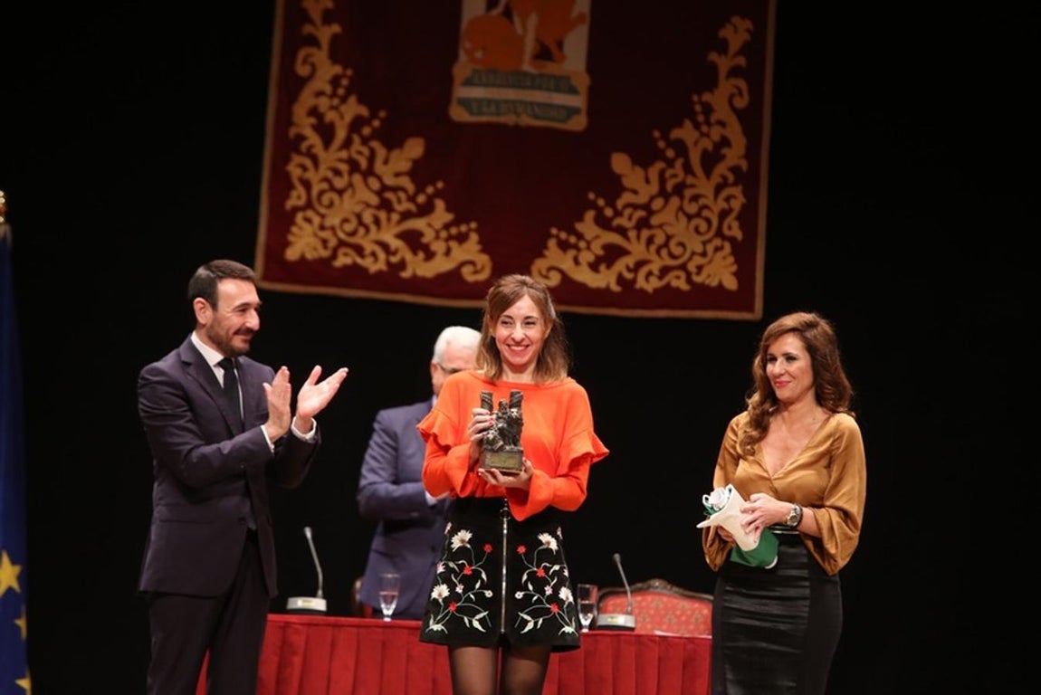 Entrega de Medallas por el Día de Andalucía en el Teatro Muñoz Seca