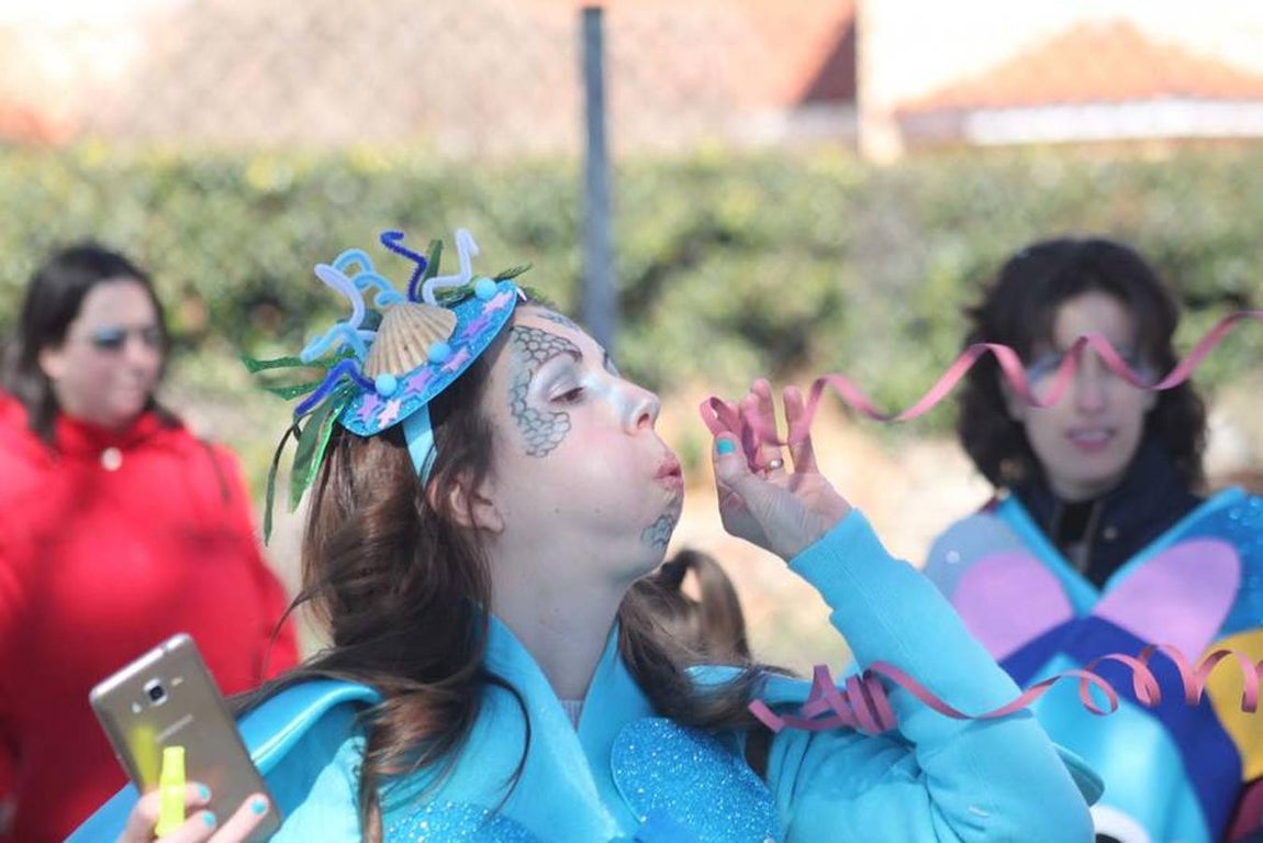 Galería de imágenes: Color y ritmo en el carnaval de Cabanillas