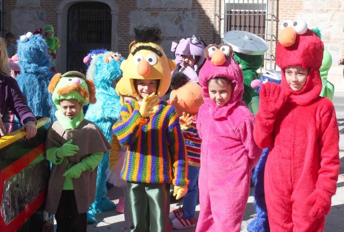 Galería de imágenes: Color y ritmo en el carnaval de Cabanillas