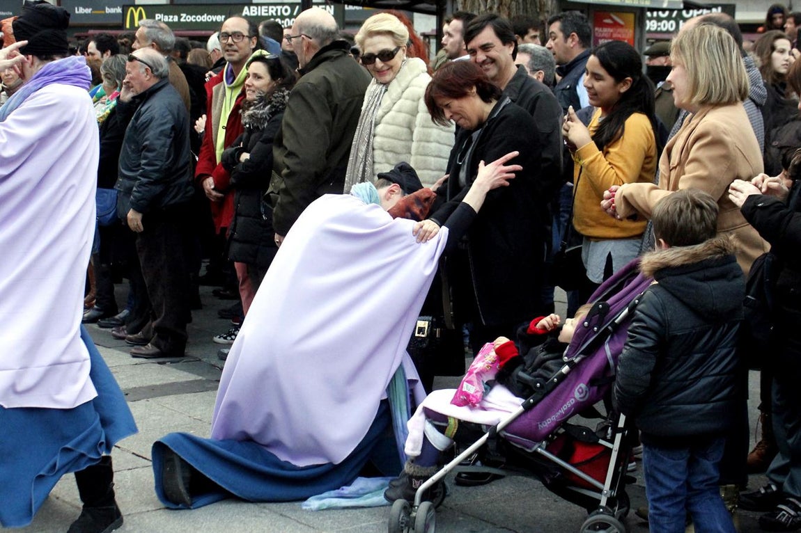 En imágenes: el entierro de la sardina despide el Carnaval de Toledo