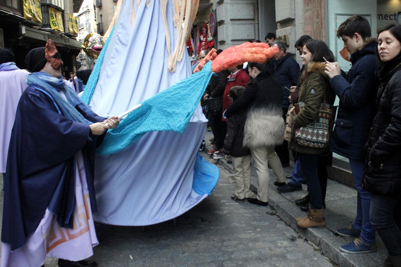 En imágenes: el entierro de la sardina despide el Carnaval de Toledo