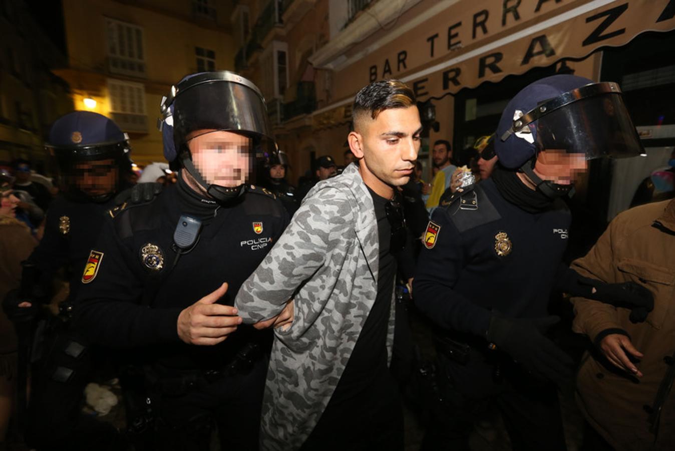 Fotos: Así es una noche de patrulla en Carnaval