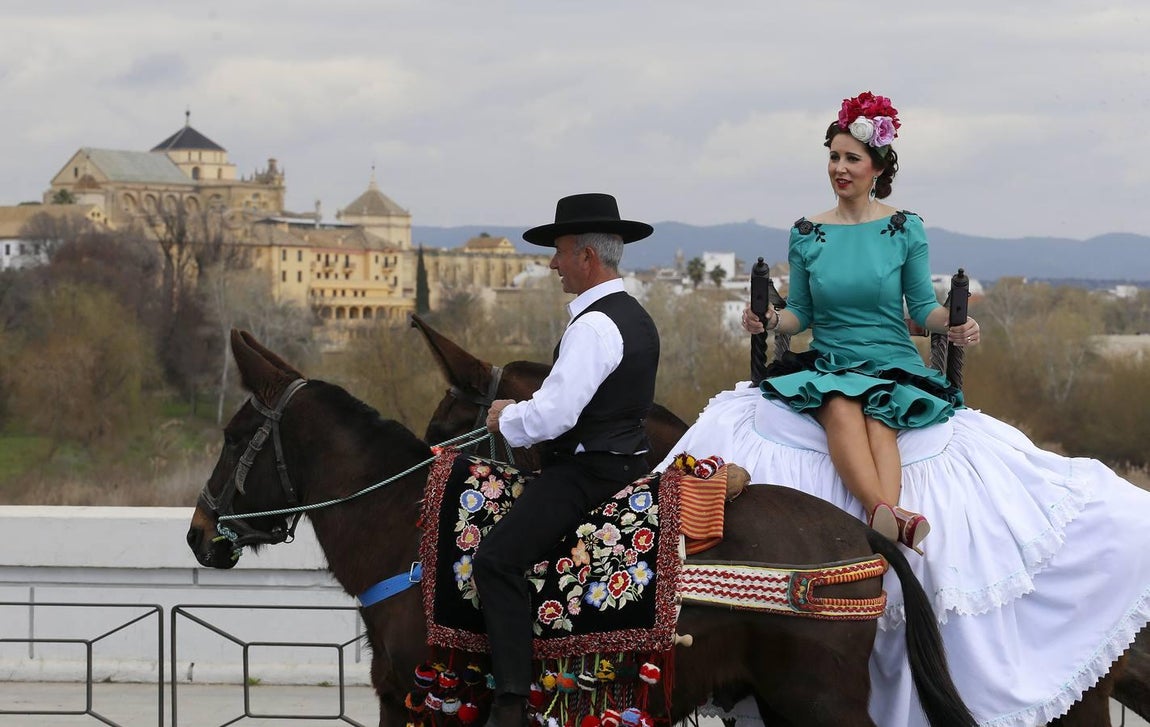 Las mejores imágenes del paseo a caballo por el Día de Andalucía en Córdoba