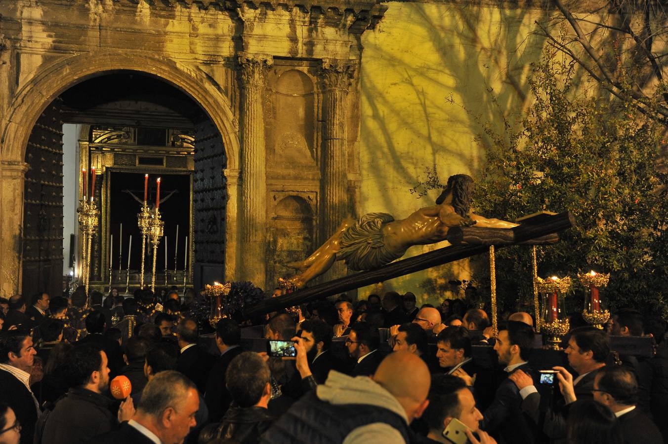 El Via Crucis del Cristo de las Cinco Llagas, en imágenes