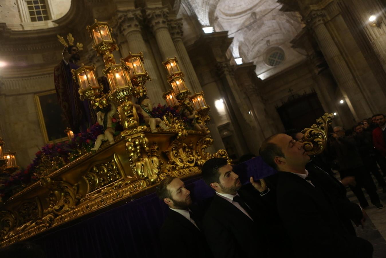 Fotos: Así ha sido el Vía Crucis de cofradías para el inicio de la Cuaresma