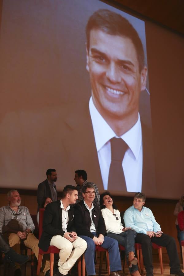 Pedro Sánchez encandila en Cádiz