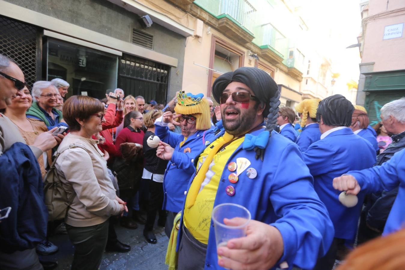 El Carnaval Chiquito llena las calles del centro de Cádiz