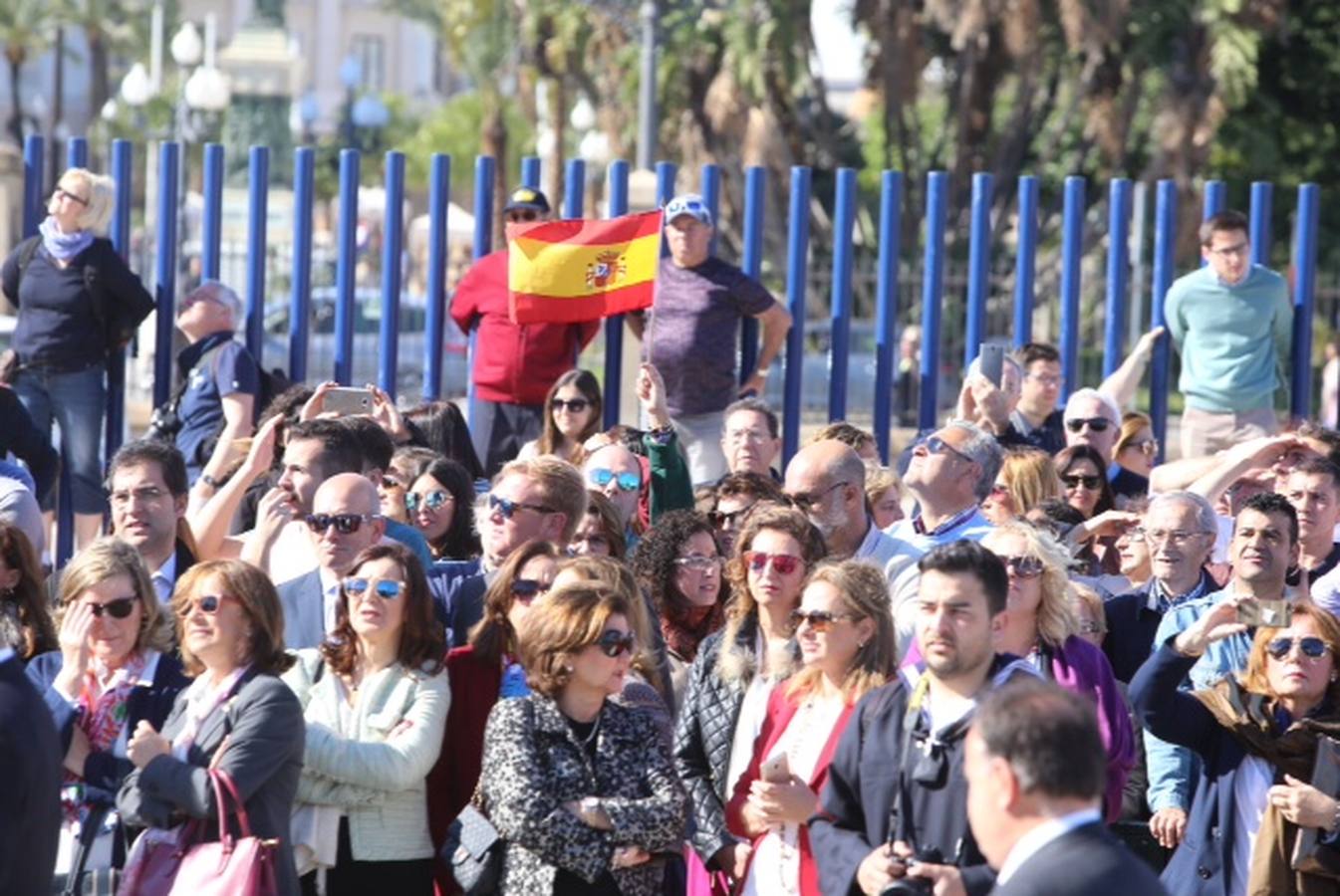 Cádiz despide al buque &#039;Juan Sebastián Elcano&#039;