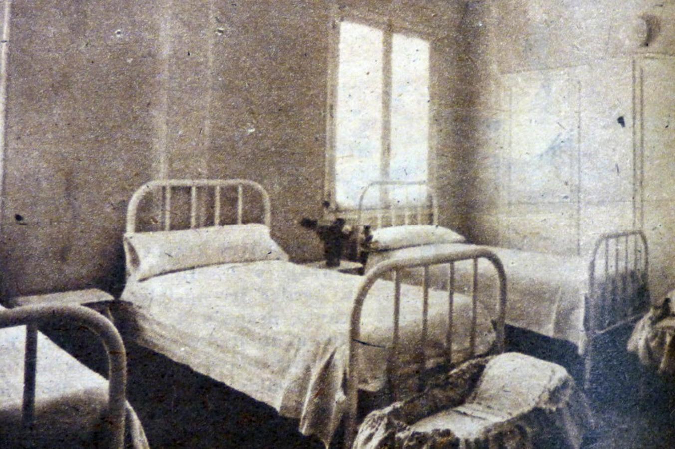 Una de las habitaciones del sanatorio de San Nicolás en el periódico El Alcázar. FOTO Flores