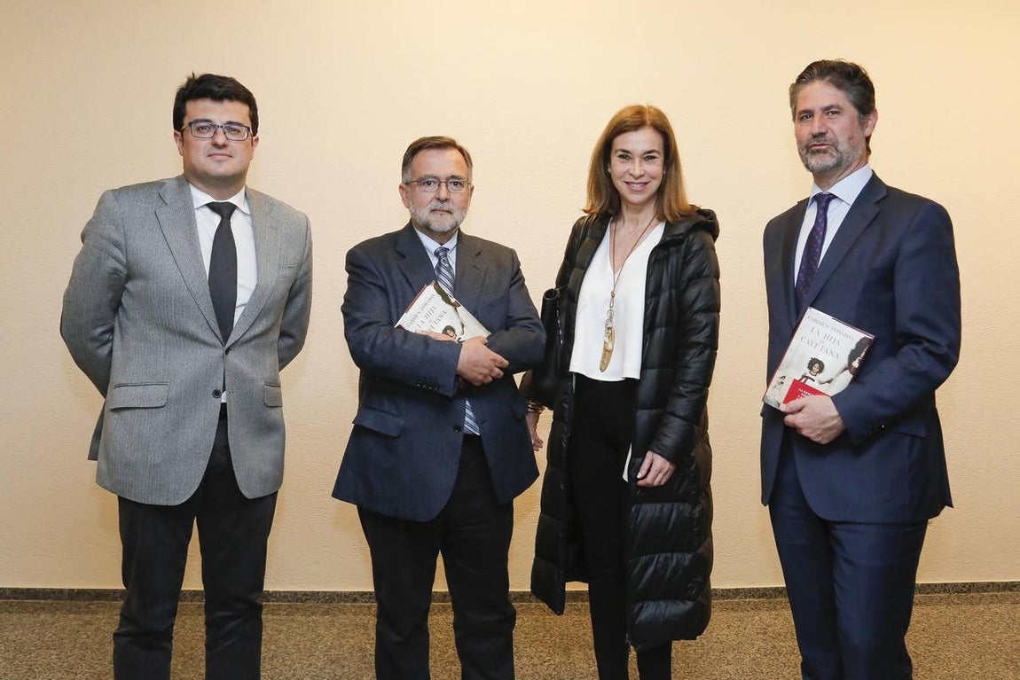 La presencia de Carmen Posadas en el Foro Cultural de ABC, en imágenes