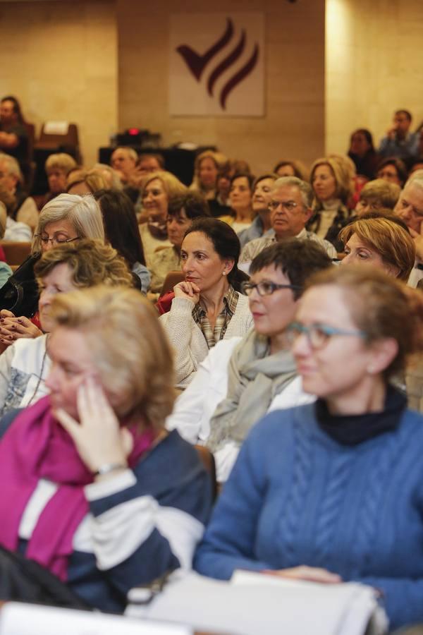 La presencia de Carmen Posadas en el Foro Cultural de ABC, en imágenes