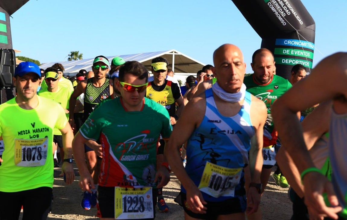 Fotos: Búscate en el Maratón Bahía de Cádiz Toruños-Algaida