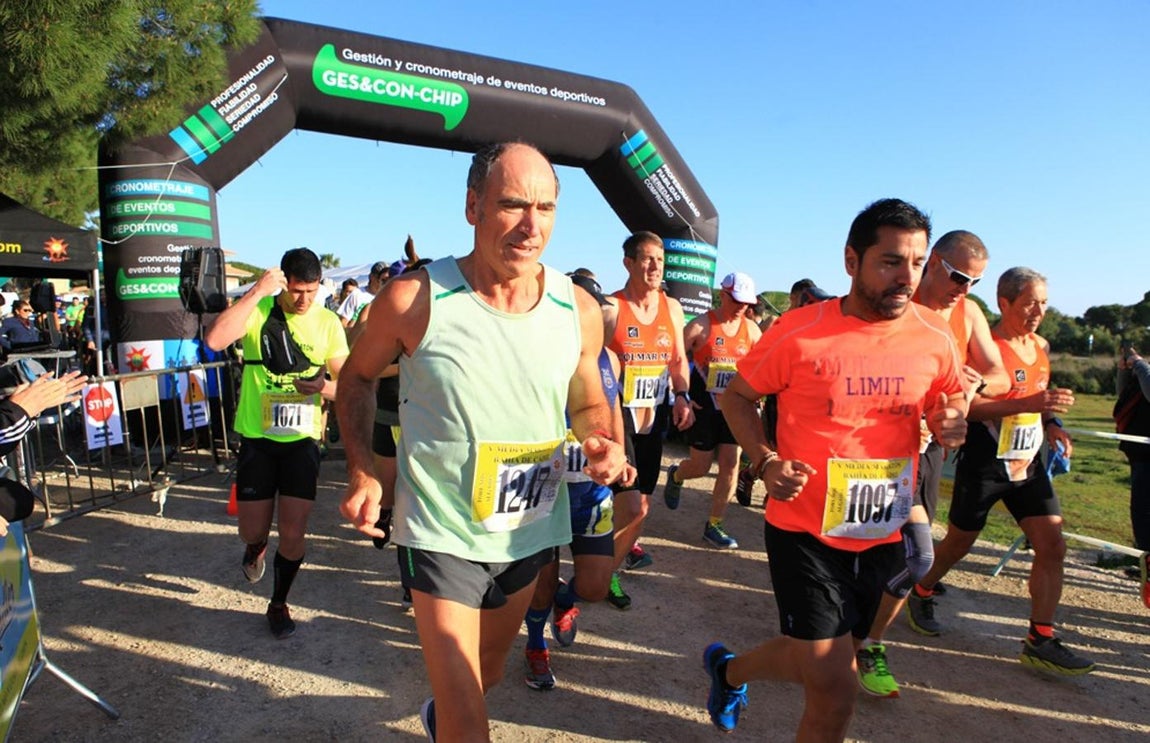 Fotos: Búscate en el Maratón Bahía de Cádiz Toruños-Algaida