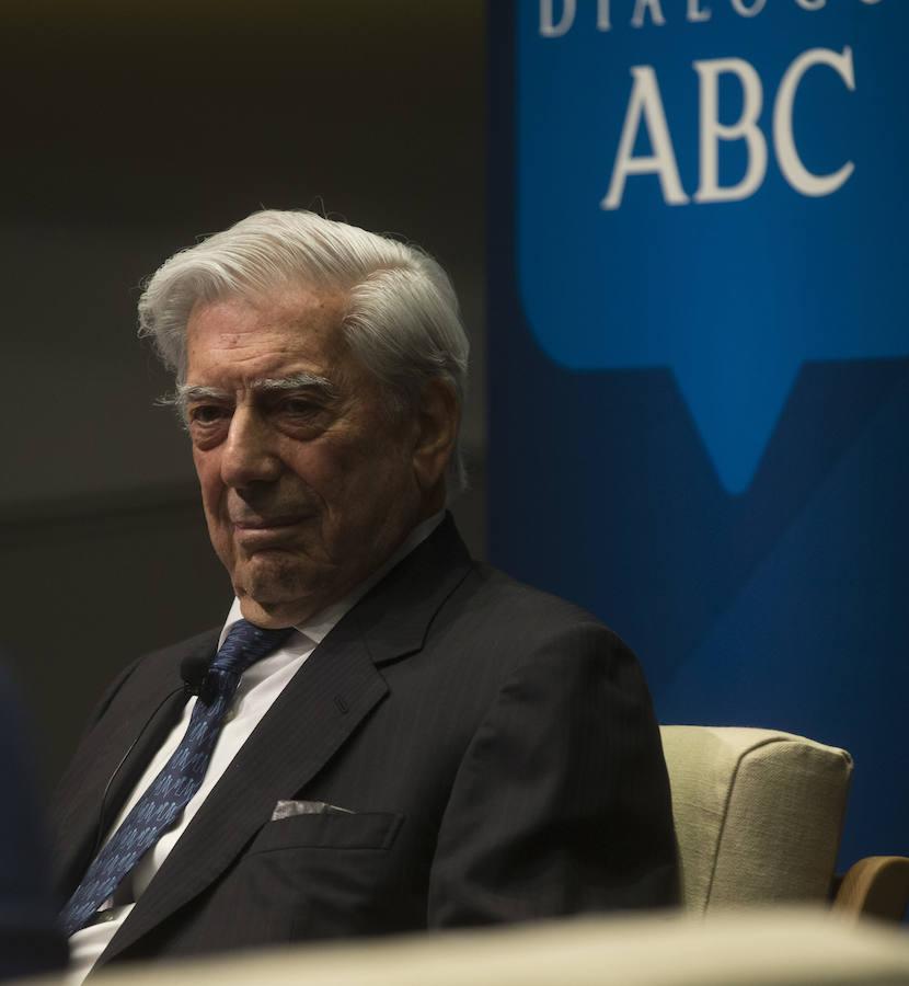 El escritor Mario Vargas Llosa, protagonista hoy de los Diálogos ABC