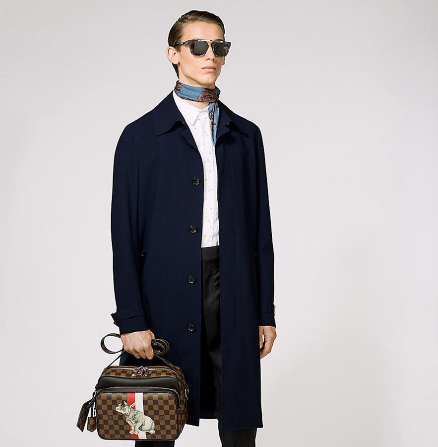 Trench de lana impermeable (2.900€)