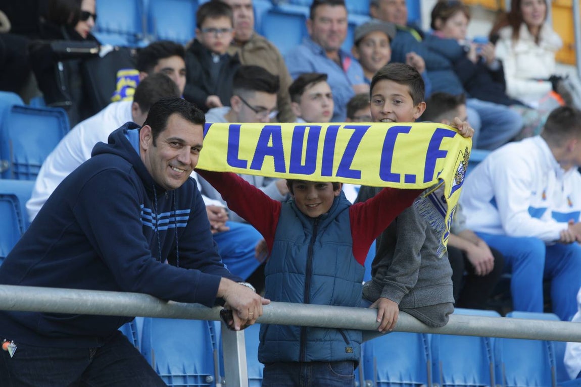 Búscate en las gradas