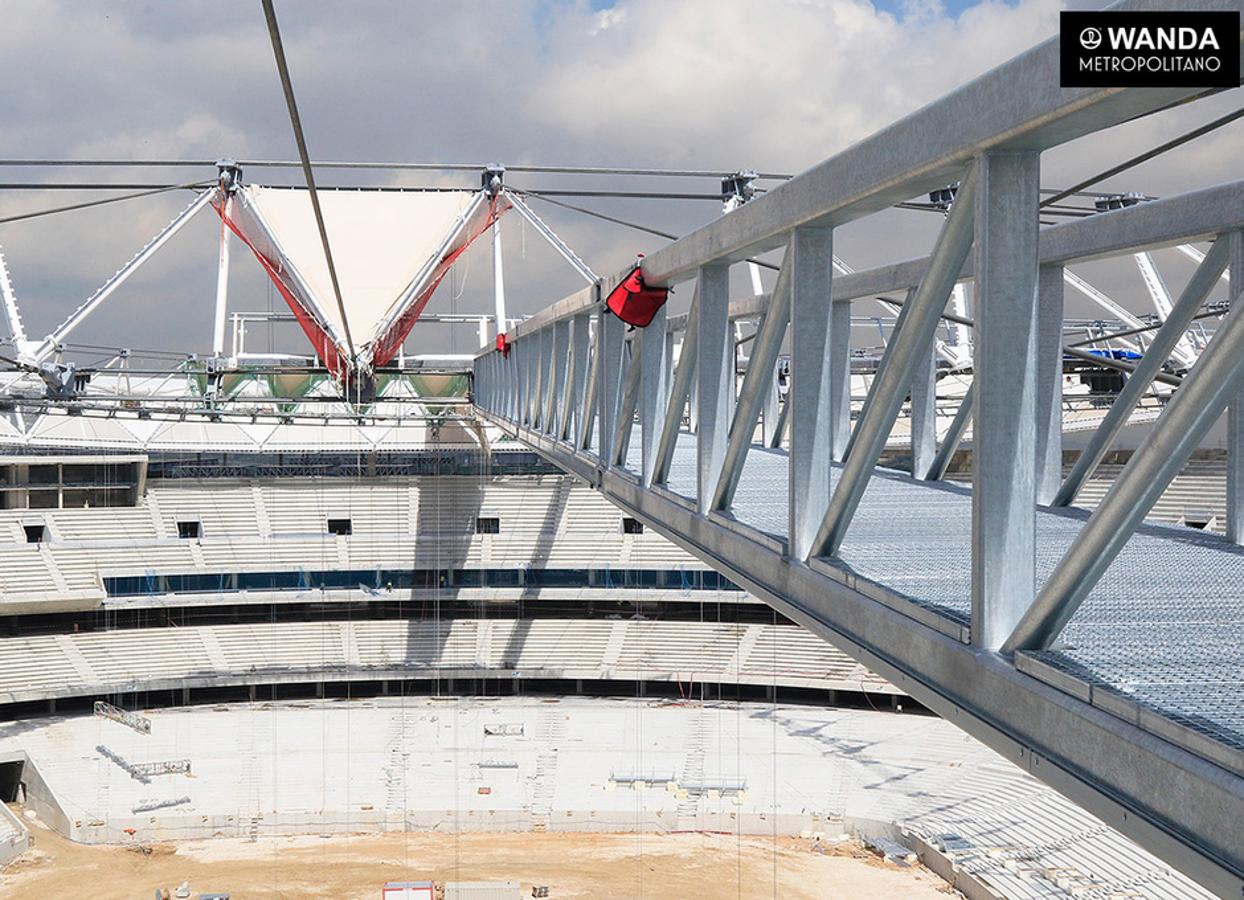 Comienza la instalación de la cubierta del Wanda Metropolitano