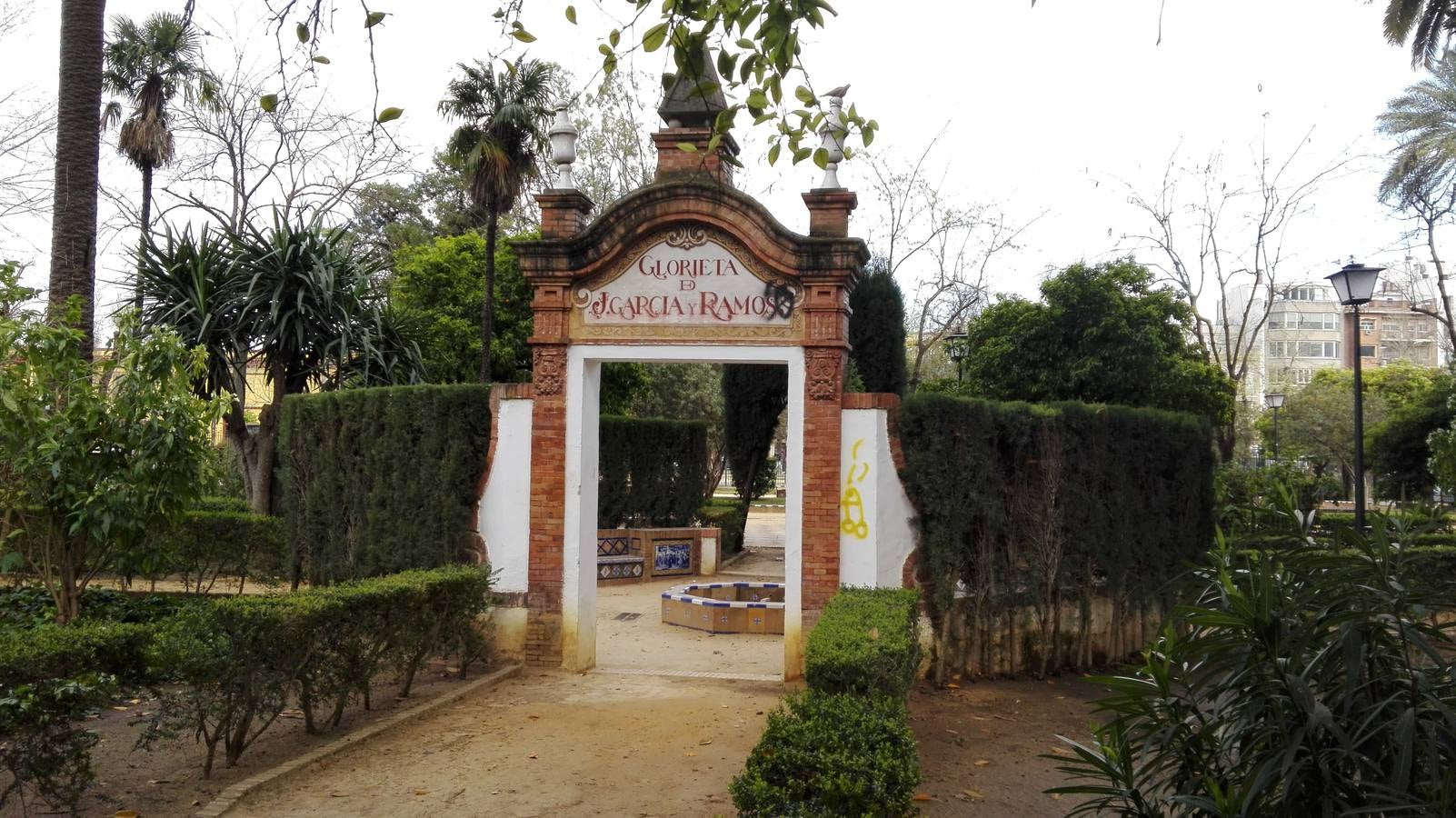 Glorieta dedicada al pintor García Ramos