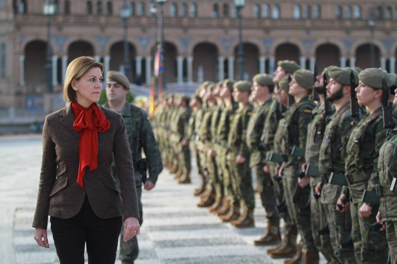 La visita de la ministra de Defensa al Cuartel General de la Fuerza Terrestre, en imágenes