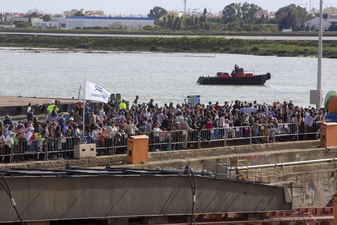 FOTOS: La ministra Cospedal preside la botadura del BAM Audaz