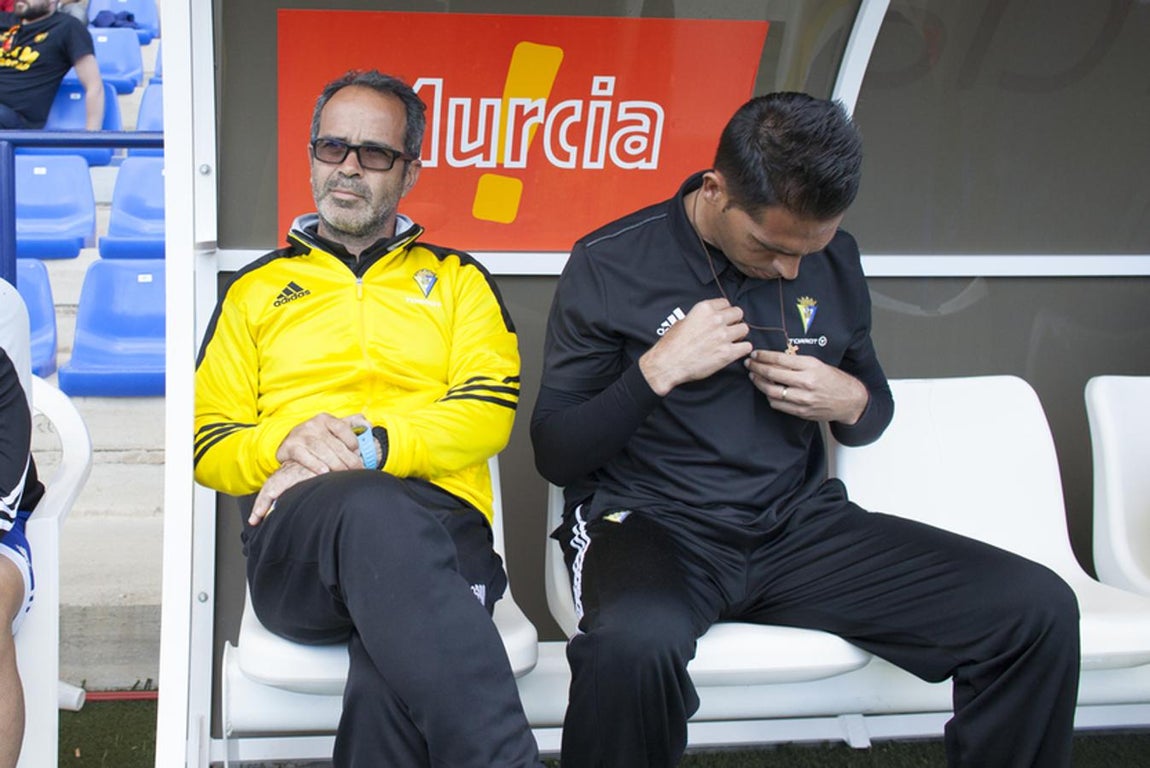 Fotos: Las imágenes del UCAM Murcia - Cádiz CF