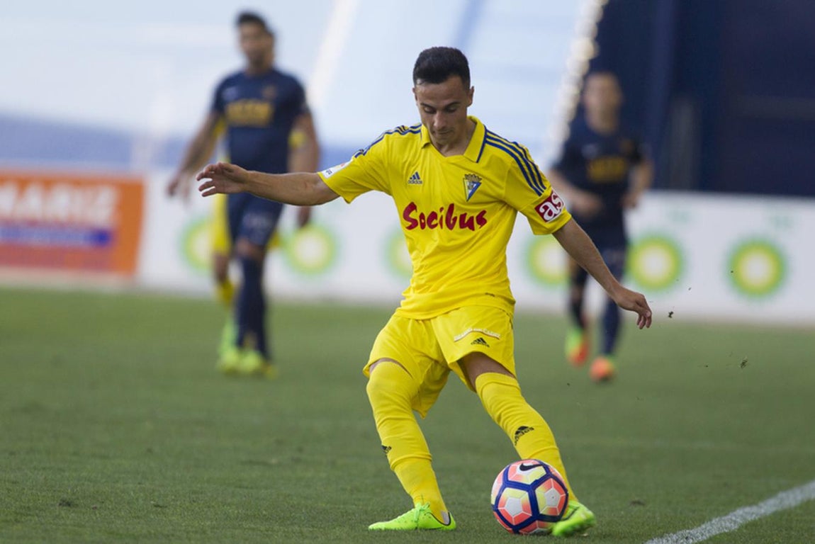 Fotos: Las imágenes del UCAM Murcia - Cádiz CF