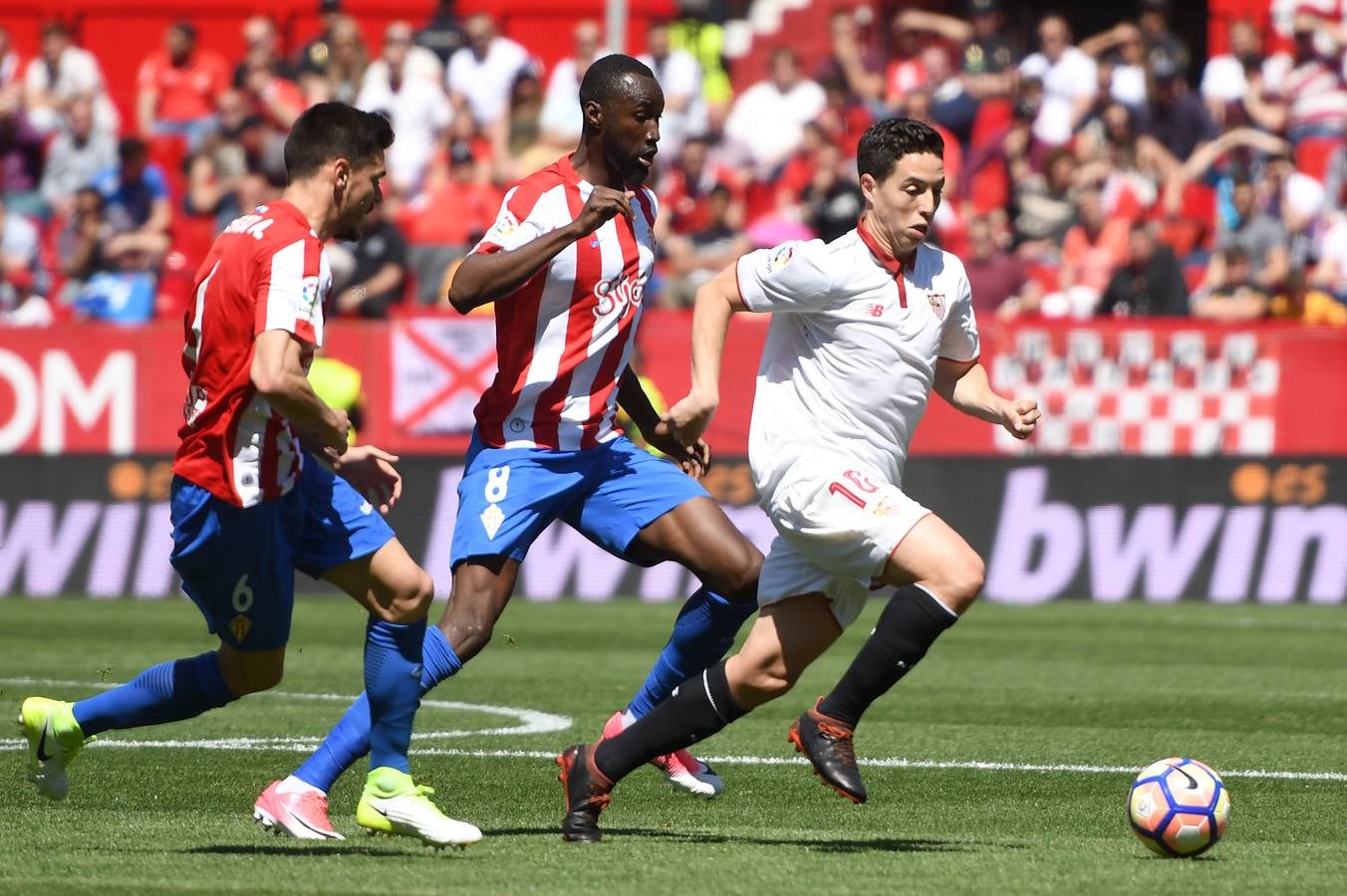 El Sevilla no logra pasar del empate contra el Sporting de Gijón