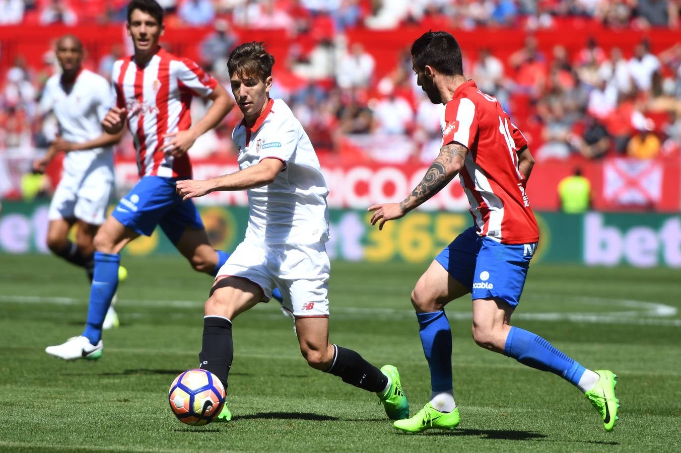 El Sevilla no logra pasar del empate contra el Sporting de Gijón