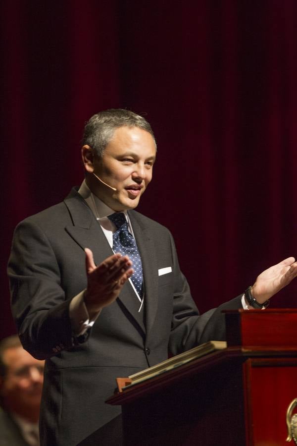 Alberto García Reyes anuncia la Semana Santa de Sevilla 2017