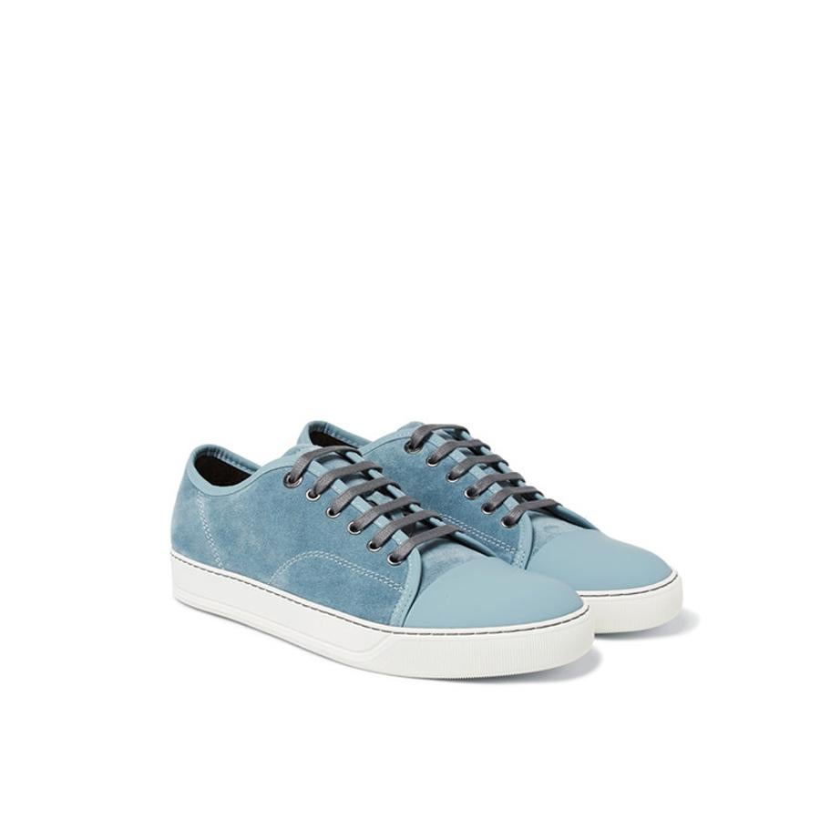 Cap-Toe Suede Sneakers (425€)
