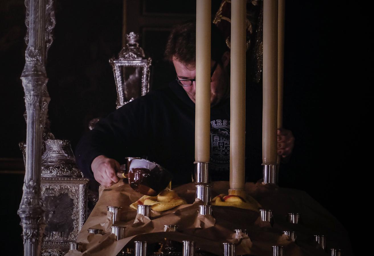 Los preparativos de la Semana Santa vistos por el jefe de Fotografía de ABC de Sevilla y Premio Mingote