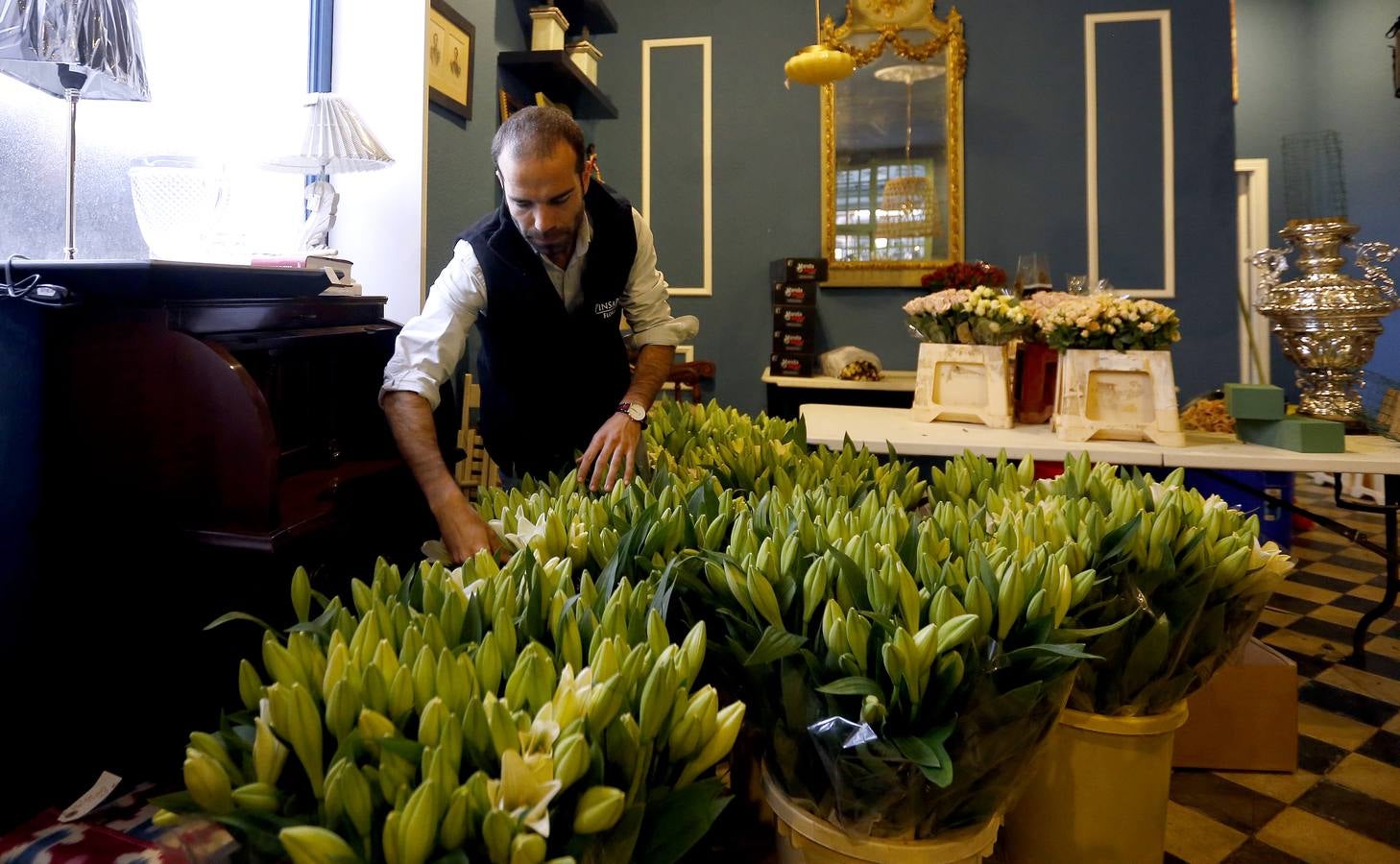 En imágenes, cómo son los preparativos de la Semana Santa de Córdoba 2017