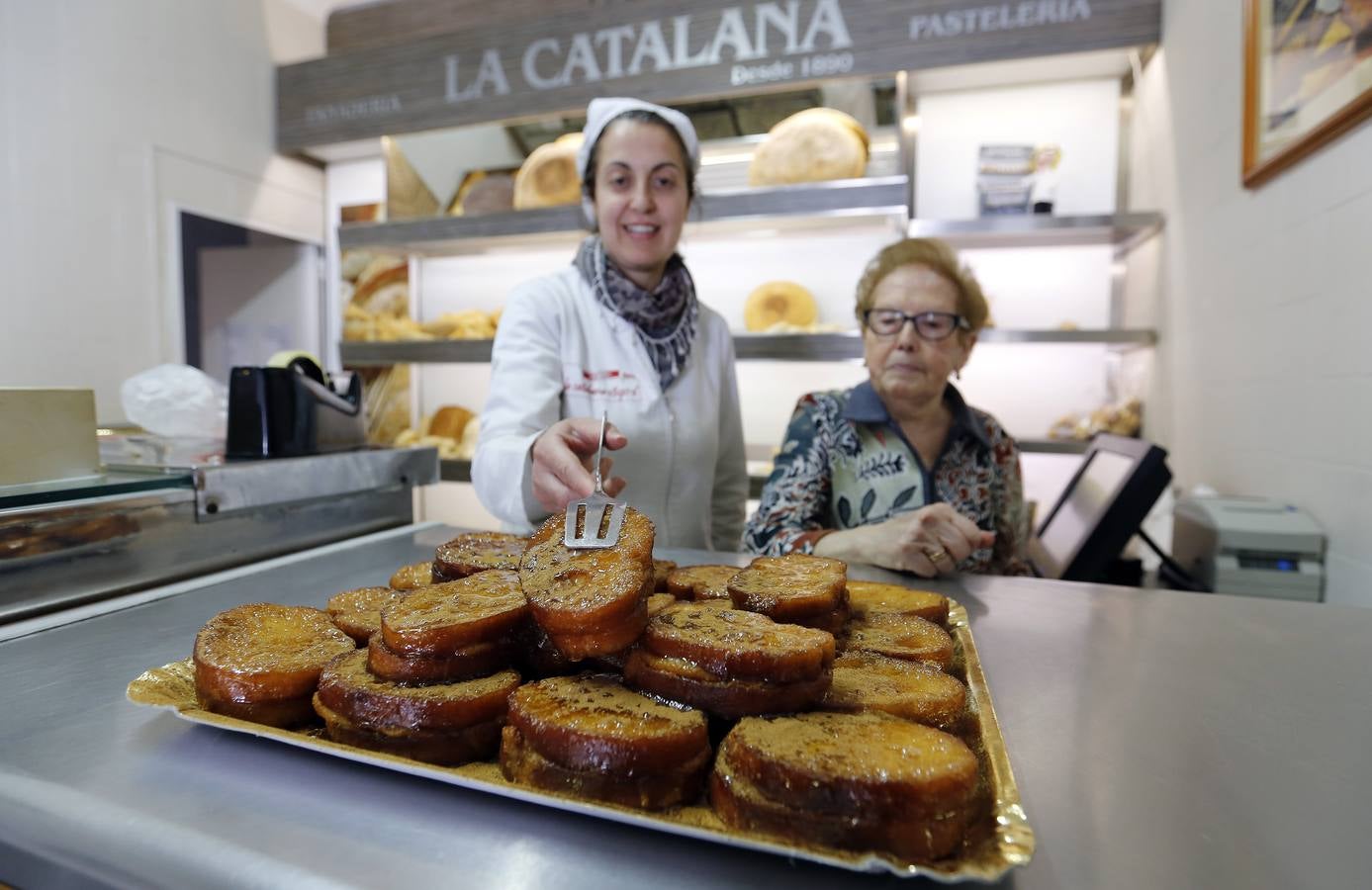 En imágenes, cómo son los preparativos de la Semana Santa de Córdoba 2017