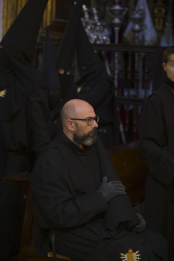 Fotos: El cortejo procesional de la Virgen de los Dolores en imágenes
