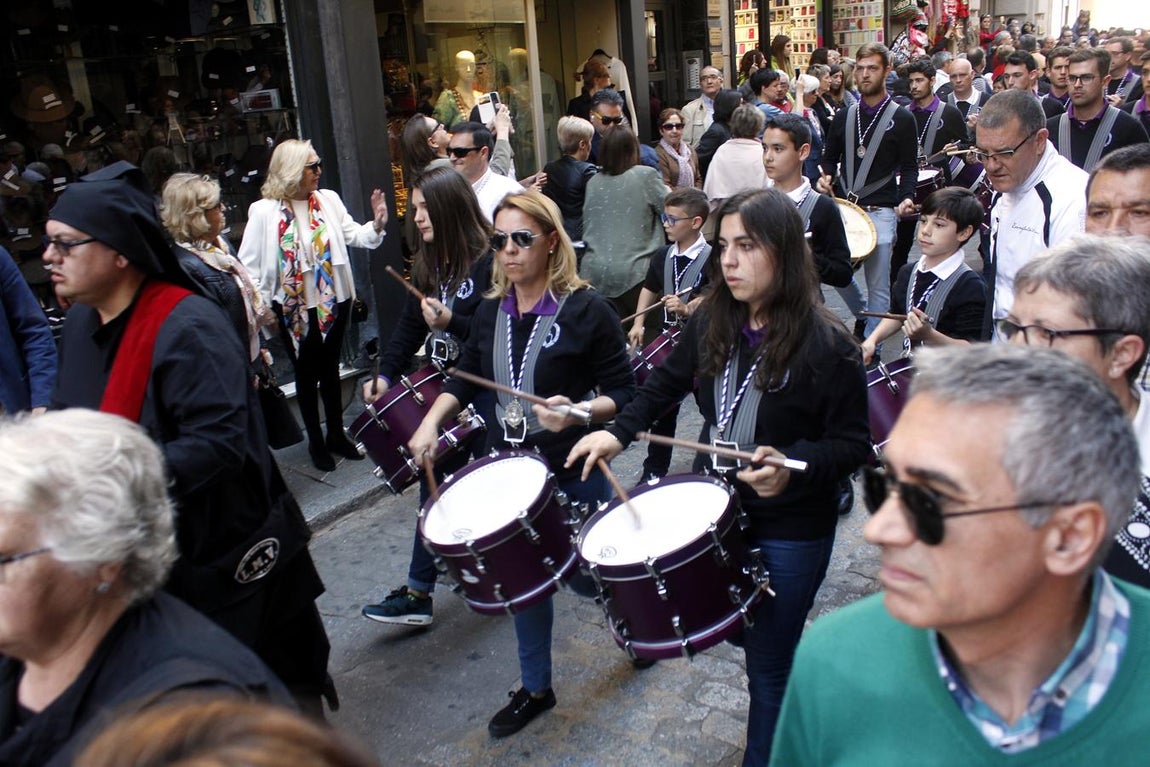 La tamborada con el Nazareno Cautivo, en imágenes