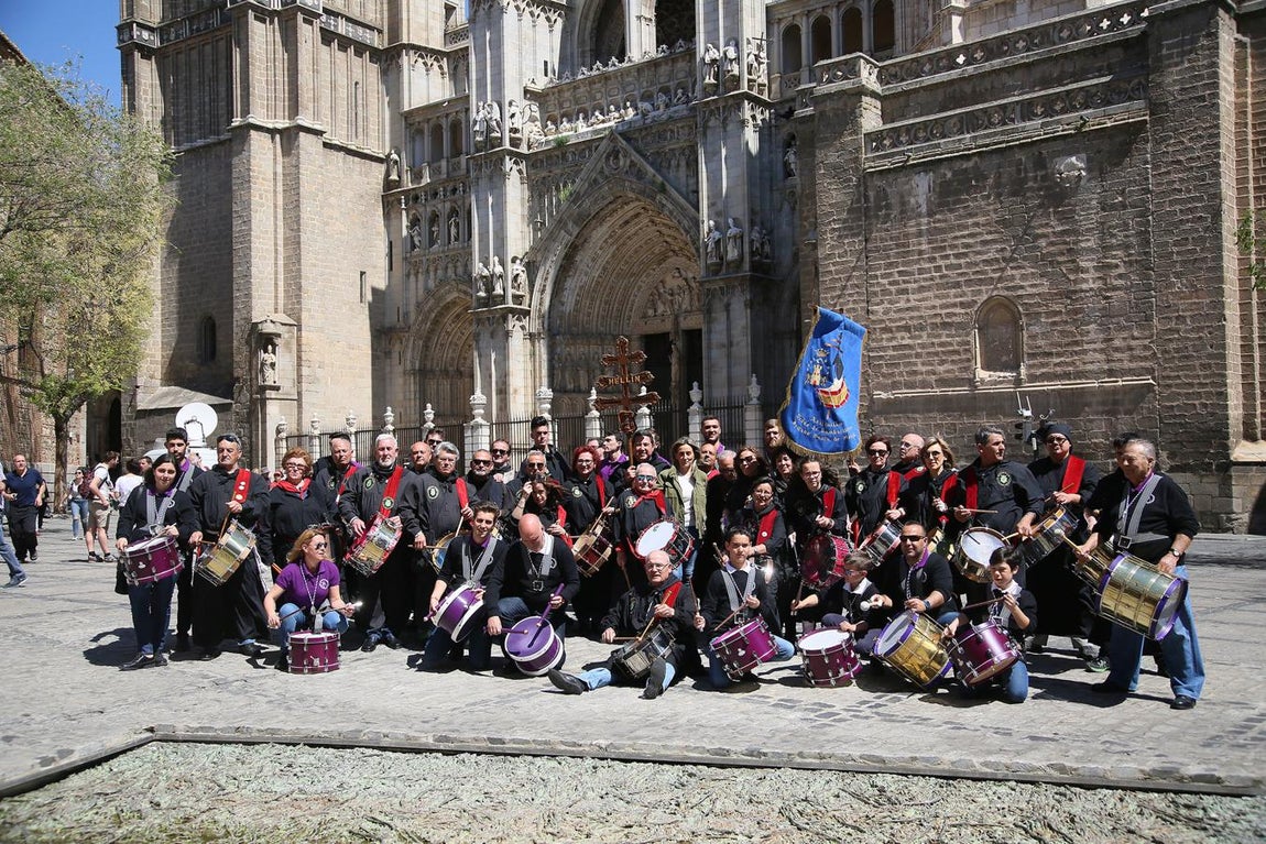 La tamborada con el Nazareno Cautivo, en imágenes