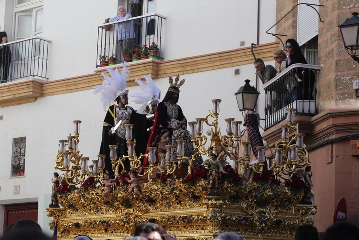 Fotos: Cigarreras el Miércoles Santo en Cádiz