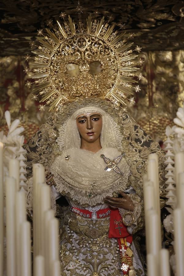 Visita a los templos del Calvario, la Esperanza de Triana y los Gitanos