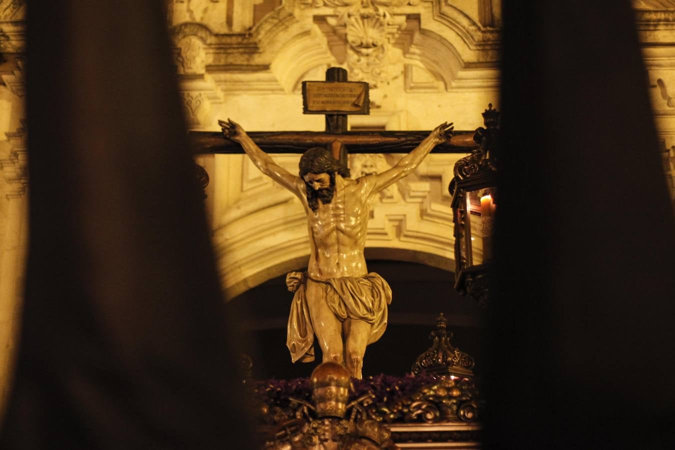 Las fotos de la hermandad de la Buena Muerte el Viernes Santo de la Semana Santa de Córdoba 2017