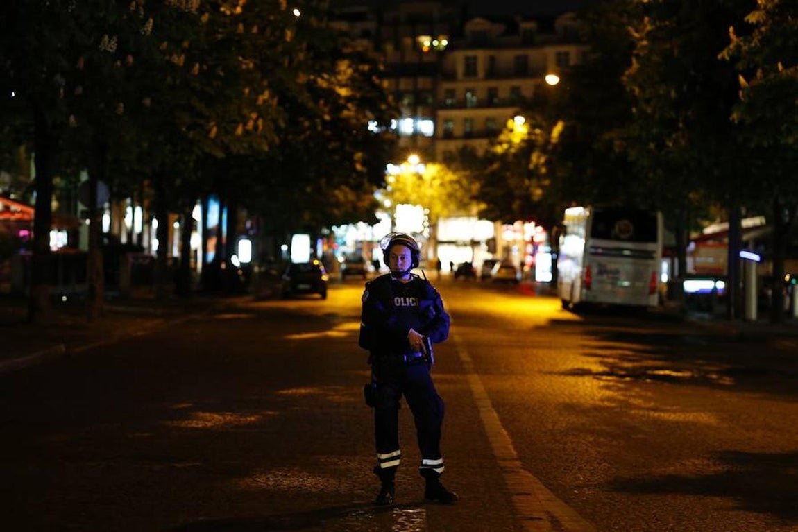 En imágenes: tiroteo en los Campos Elíseos de París