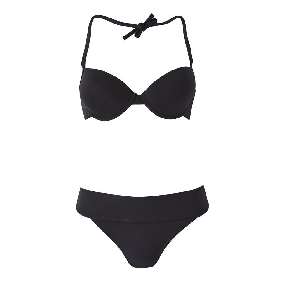 Bikini en color negro (100€).