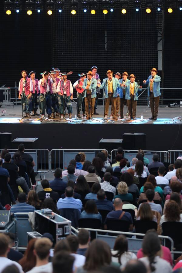 Los más grandes del Carnaval ponen bocabajo el Auditorio Rocío Jurado