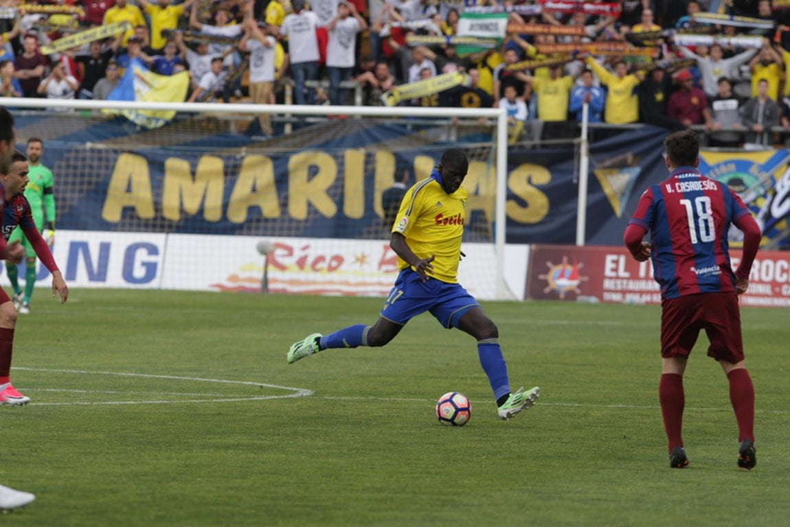 Fotos: Las imágenes del Cádiz 1-1 Levante