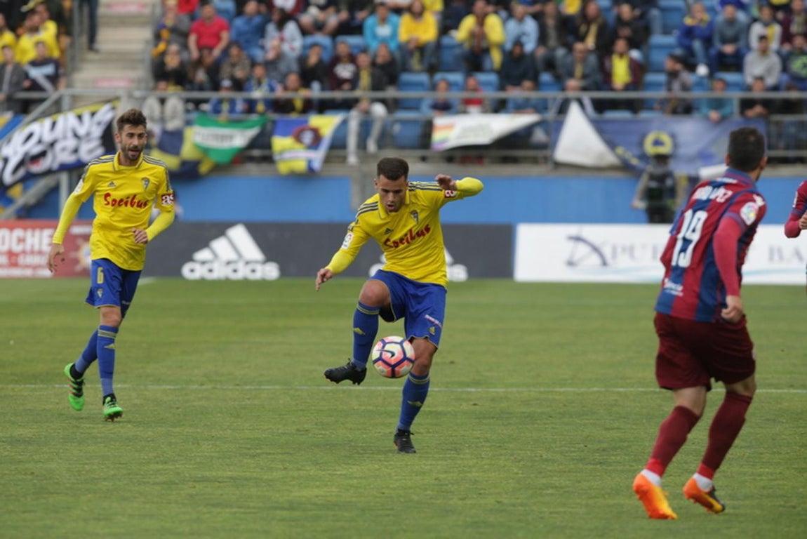 Fotos: Las imágenes del Cádiz 1-1 Levante