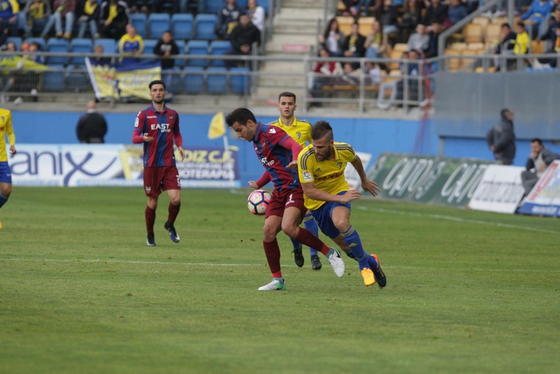 Fotos: Las imágenes del Cádiz 1-1 Levante