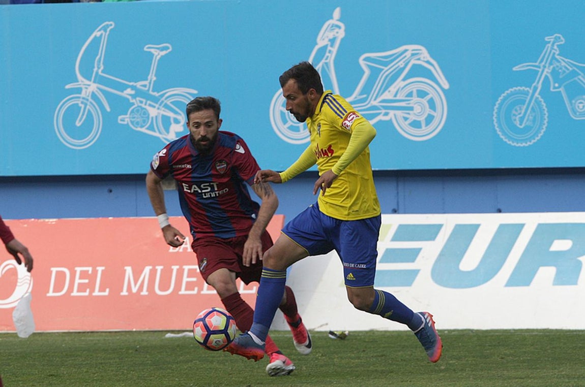 Fotos: Las imágenes del Cádiz 1-1 Levante