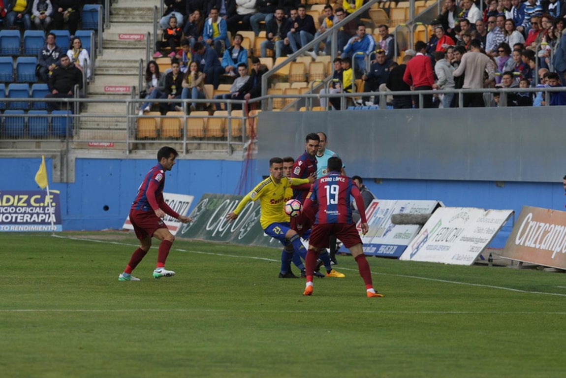 Fotos: Las imágenes del Cádiz 1-1 Levante