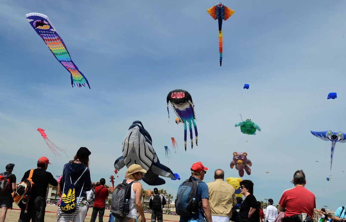 El Festival Internacional del Viento en la Malvarrosa. 